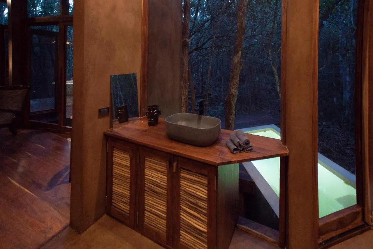 Ojo De Arbol, Boutique Cabin In The Real Jungle Tulum Villa