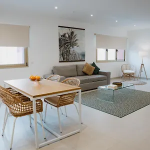 las-canteras-beach-suites.in-canary-islands.com/